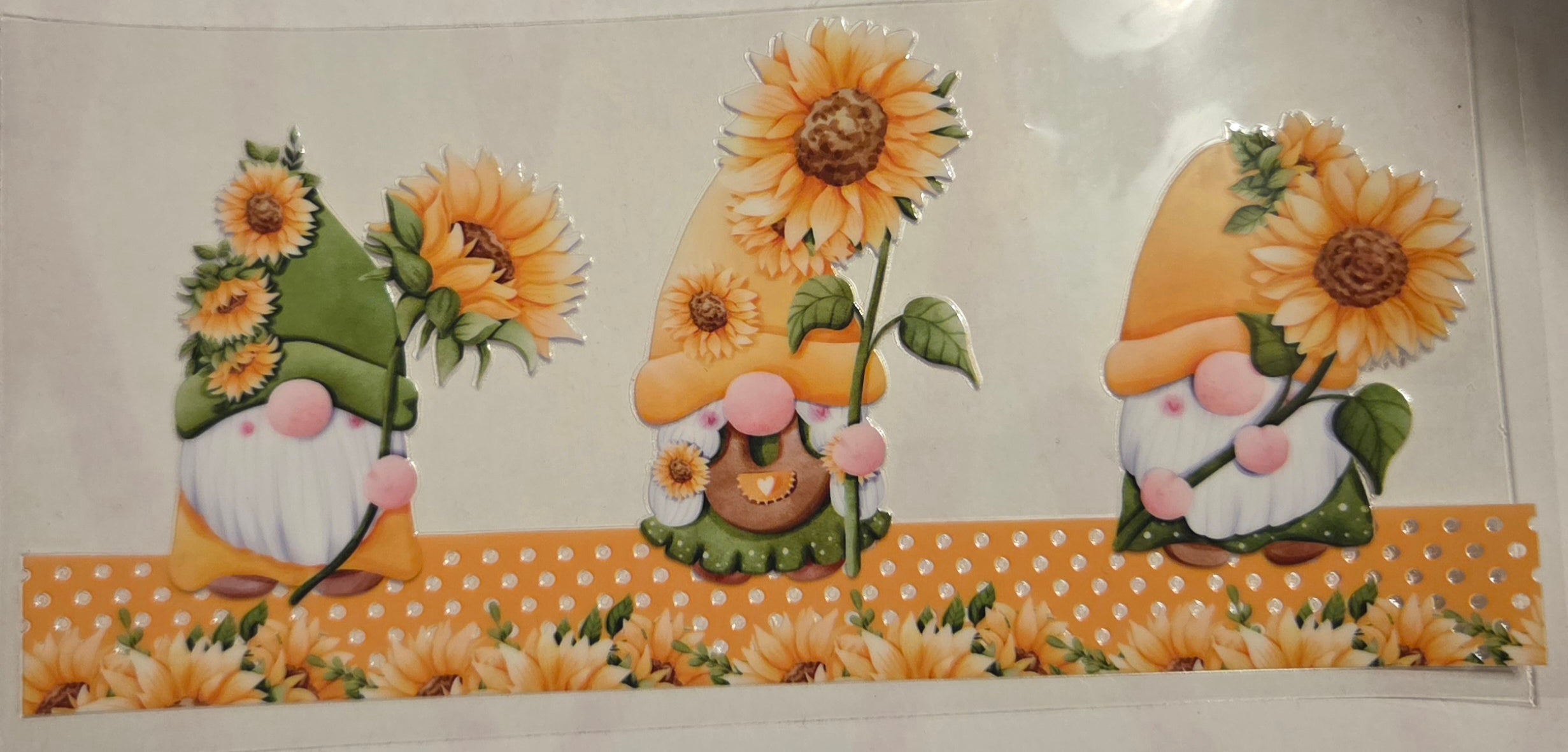 GNOMES WITH SUNFLOWERS