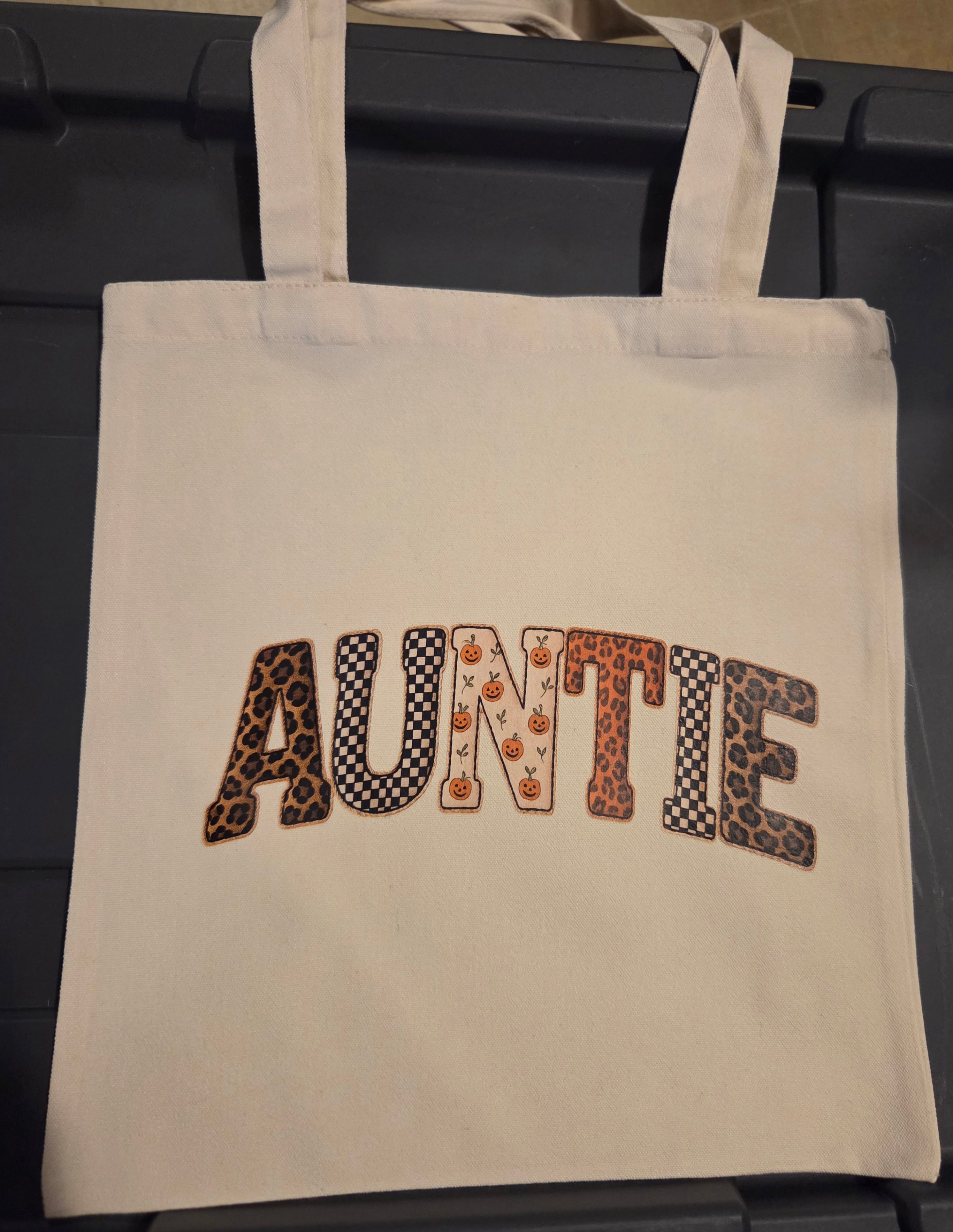 AUNTIE
