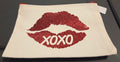 LIPS WITH XOXO ZIPPER POUCH