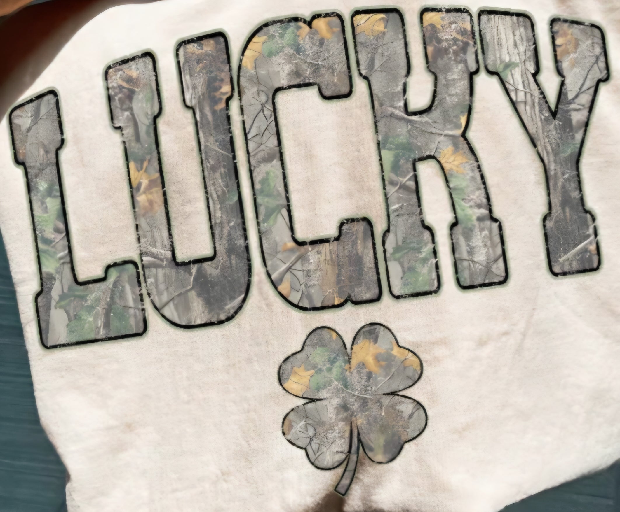 LUCKY CAMO